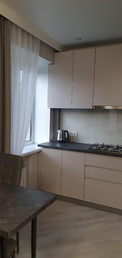 Flat in the city center โปลตาวา ภายนอก รูปภาพ