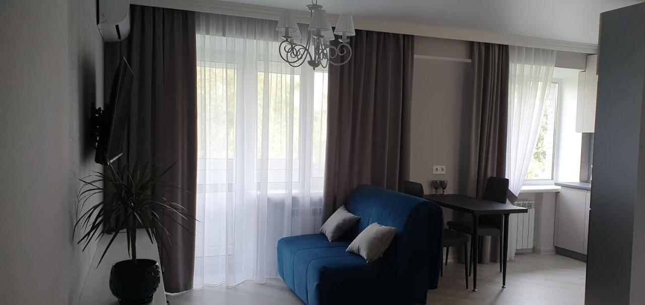 Flat in the city center โปลตาวา ภายนอก รูปภาพ